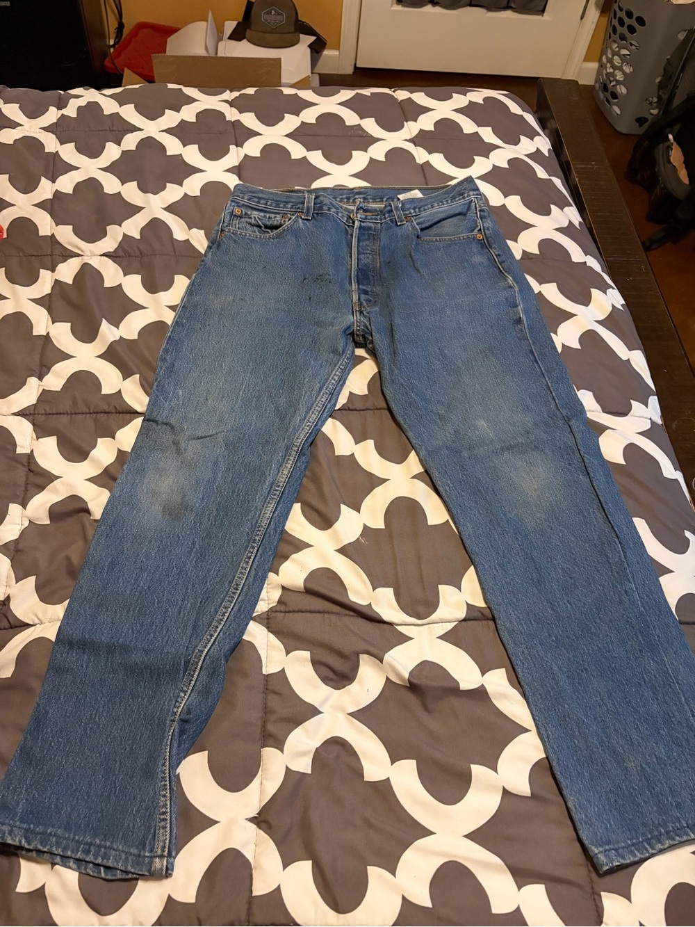 Levi's Men's Straight Leg Denim Jeans - Classic Blue Wash